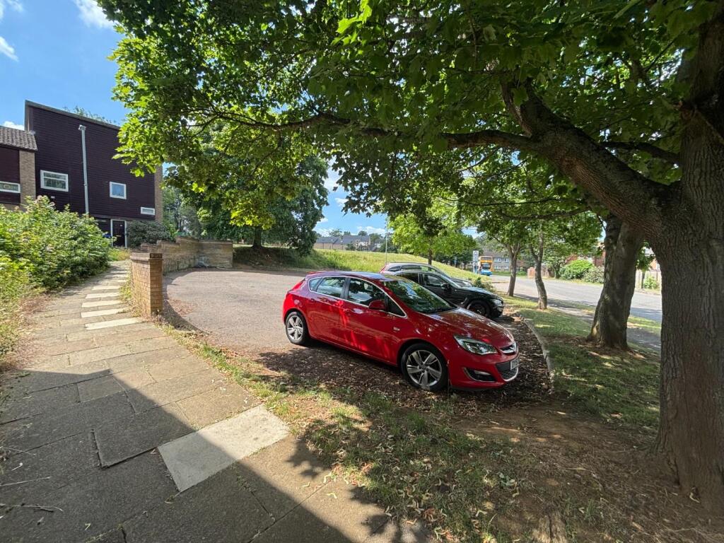 67 midfield Court.jpg