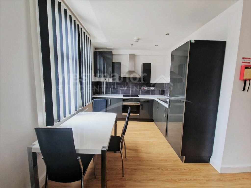 FLAT 10