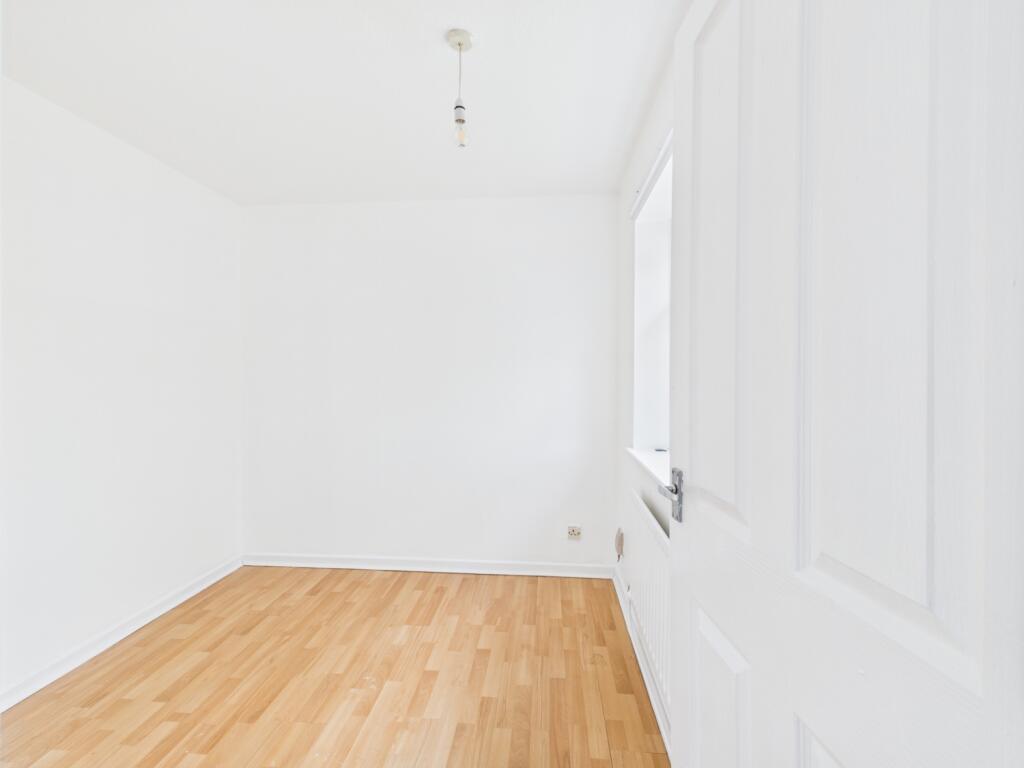 CAM04634G0-PR0048-STILL013