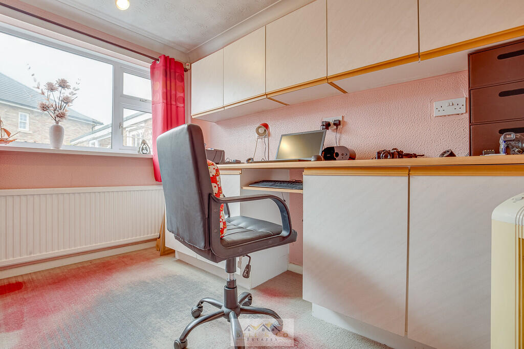 Bedroom 2.1