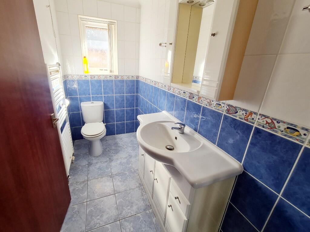 En-Suite Shower Rm