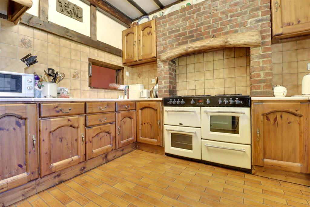 87 SOUTHEND ROAD-10.jpg