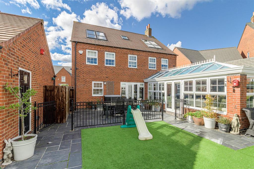 16 Dunbar Way [HIGHres] 042.jpg