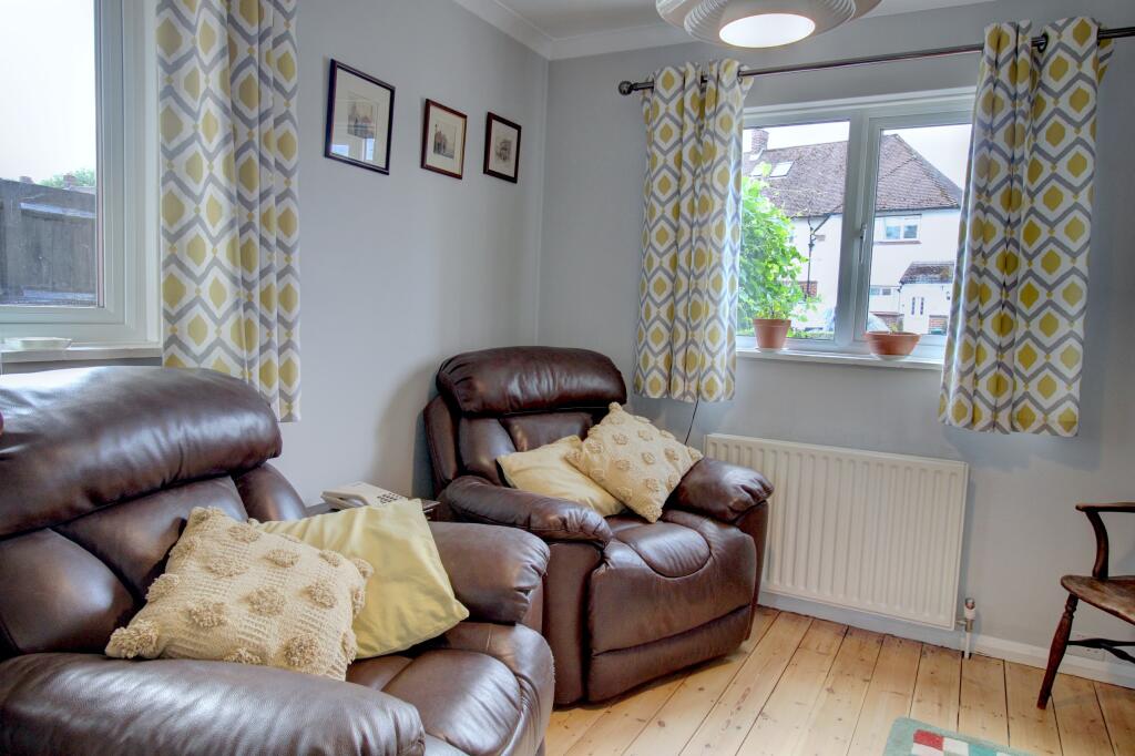 Sitting-dining room 2