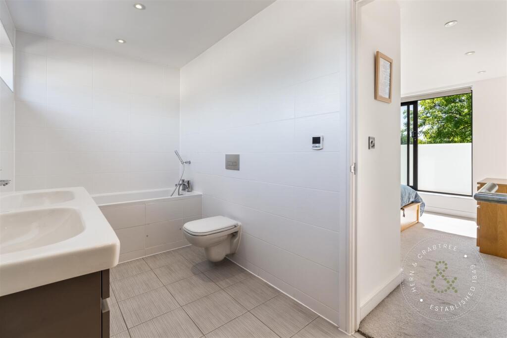 Conway Mews, Hern Crabtree (38).jpg