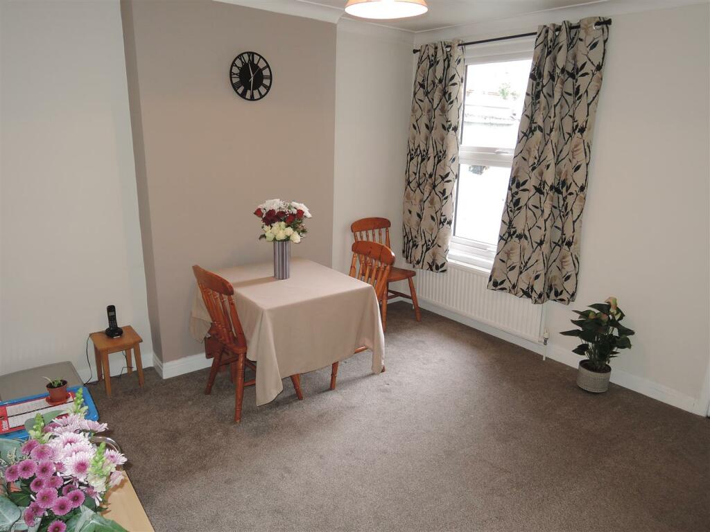 Dining Room: