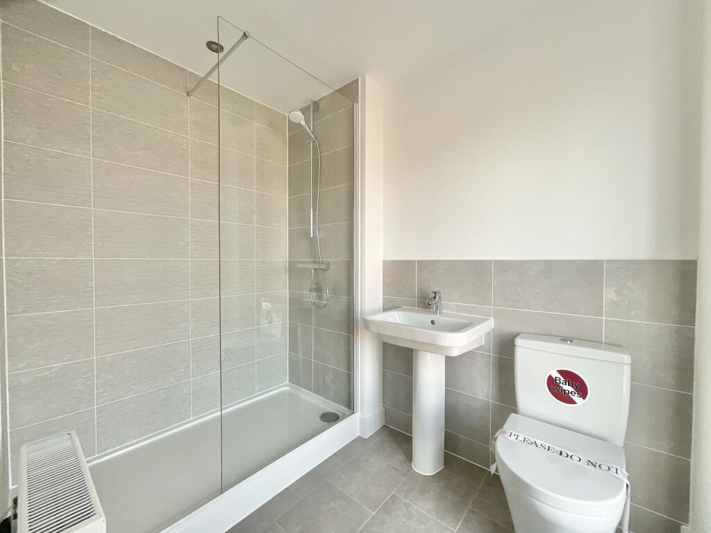 En Suite 1