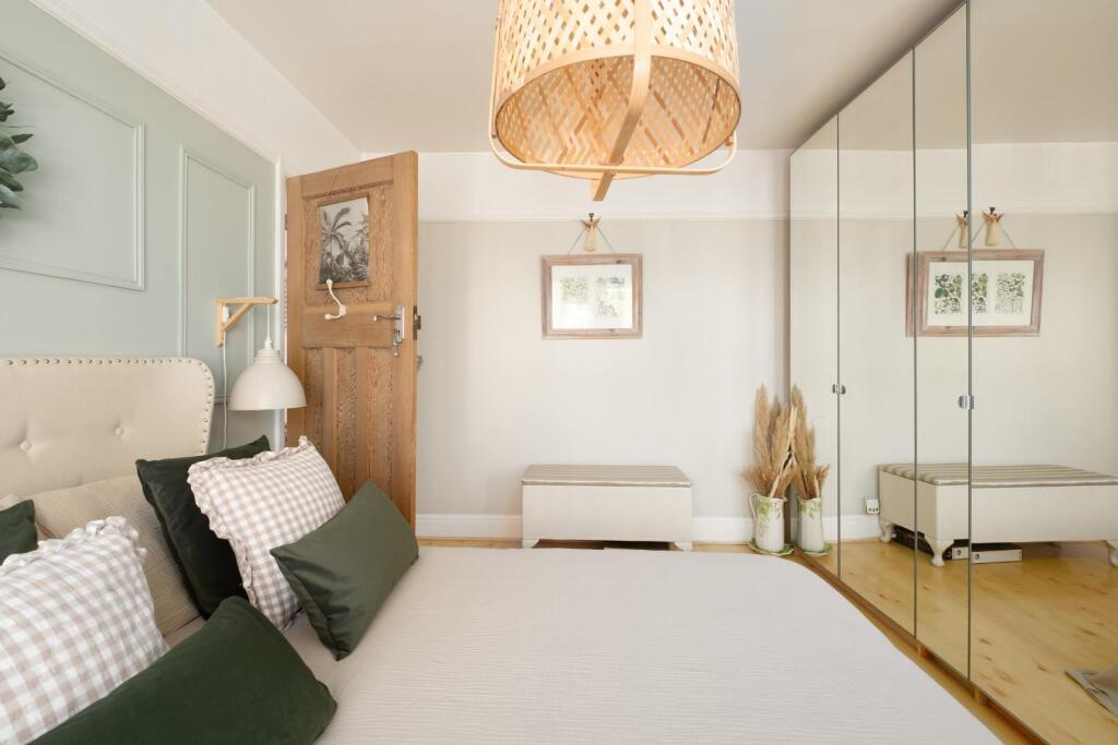 61 Holmes Hill Road, BS5--10.jpg