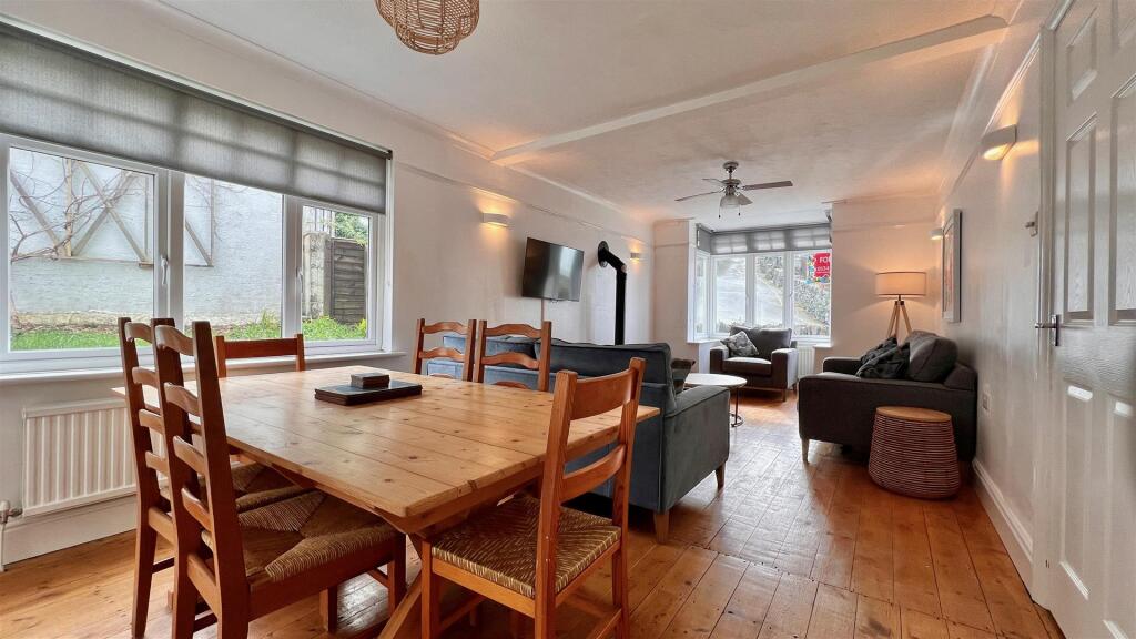 Living room / Dining room