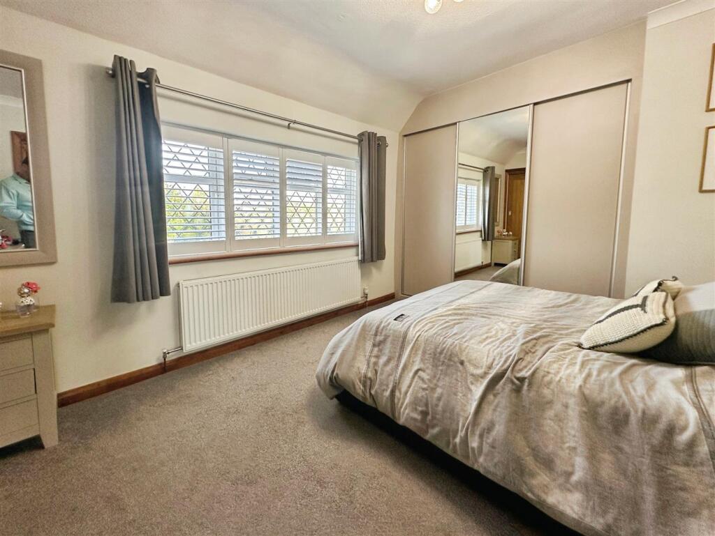 270134b2--484B-A930-0A835E3237B7-11963-0000036699D