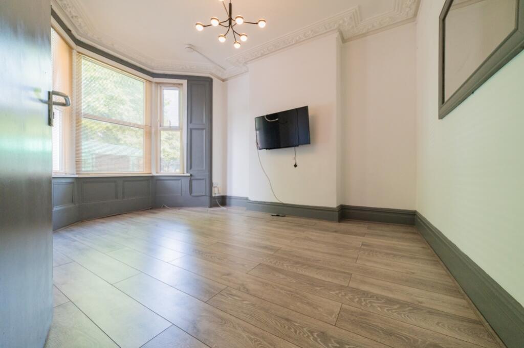 Lrg_Lrg_Call 02920 454555 to secure your viewing_2