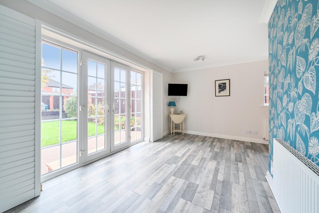 Annexe living dining area