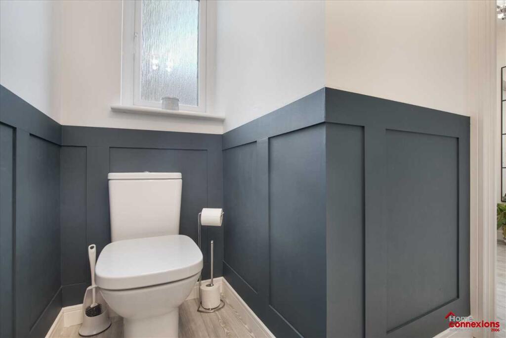 Lower Level WC