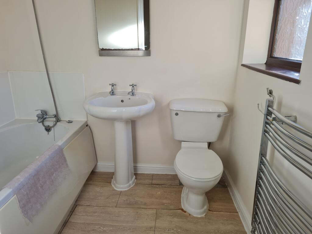 Main bathroom