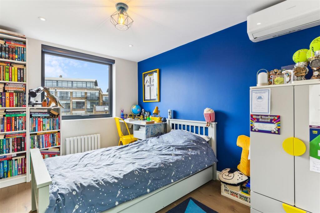 Antrobus Road, W4 - FOR SALE