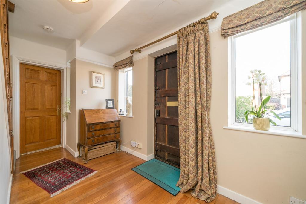 30-Gainsborough-Ave-1009.jpg
