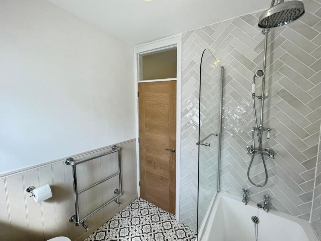 8a4a4e6b--4627-863E-10E9E5A379BC-28331-0000041B5D6