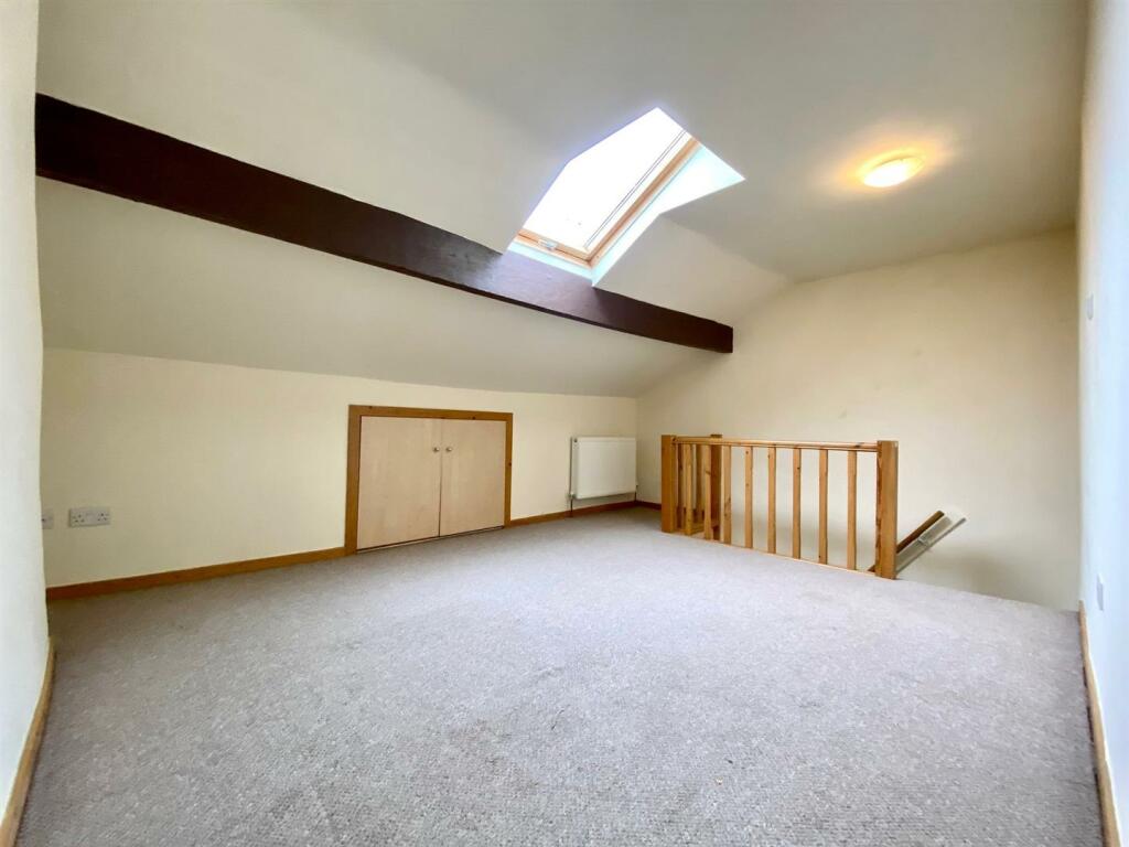 attic bedroom.jpg