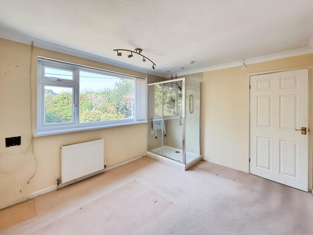 pbox-bedroom-321847.JPG