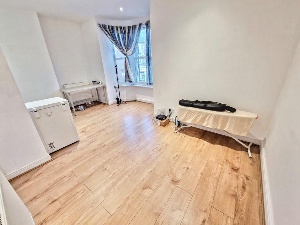 1st Floor Flat Living Room