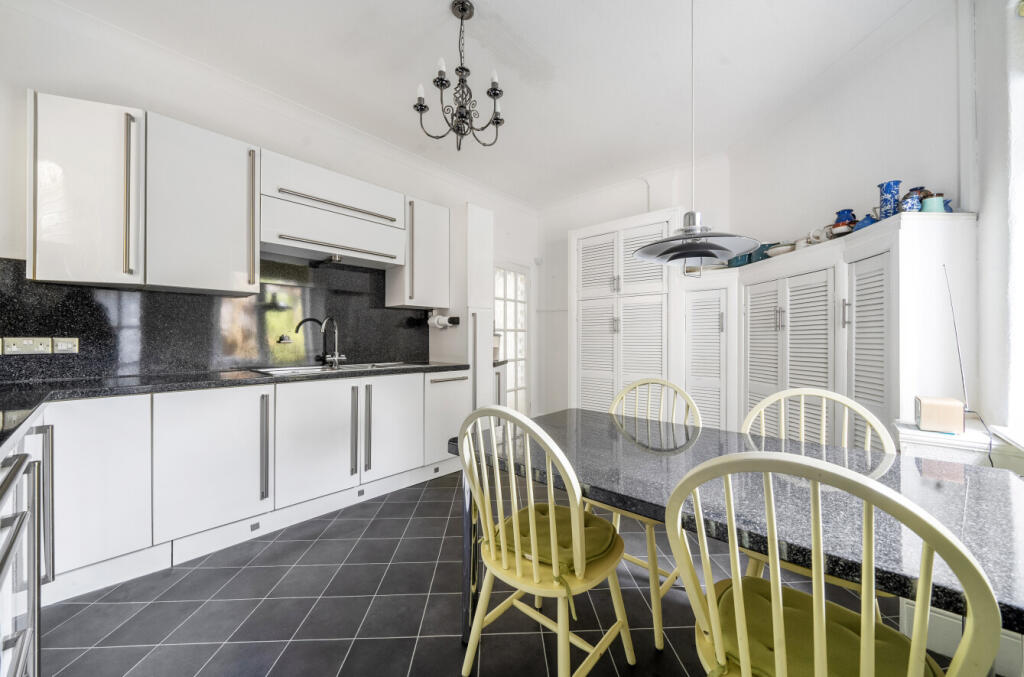 1303909-6-68416a4...