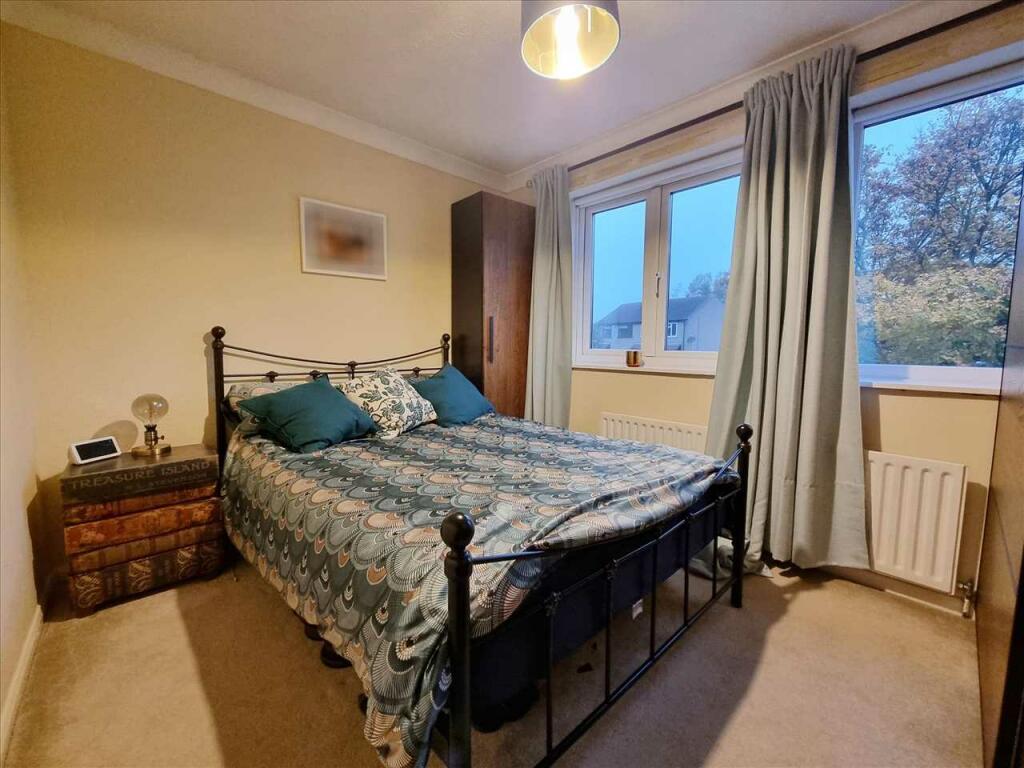 Bedroom 1: