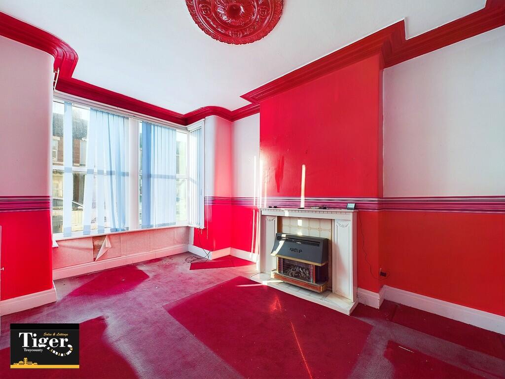 CAM02176G0-PR0471...