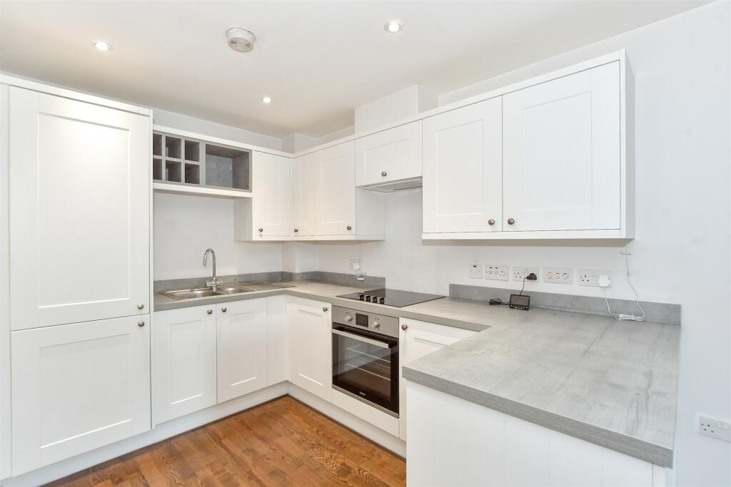 Living/Kitchen