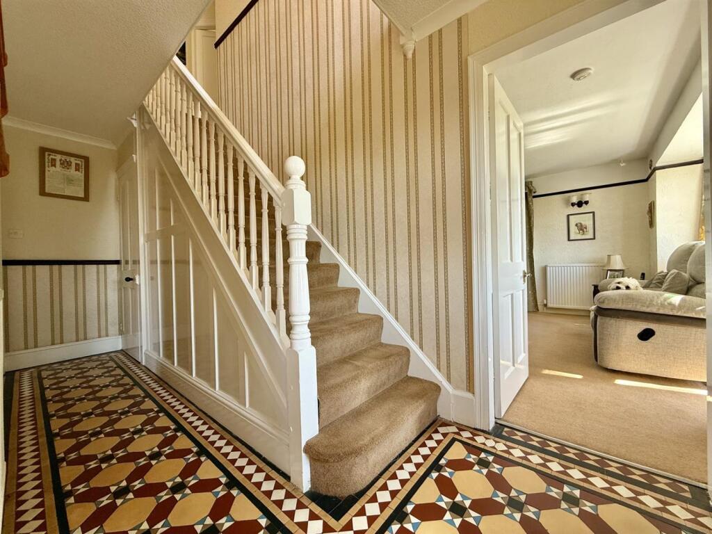 EntranceHall.jpg