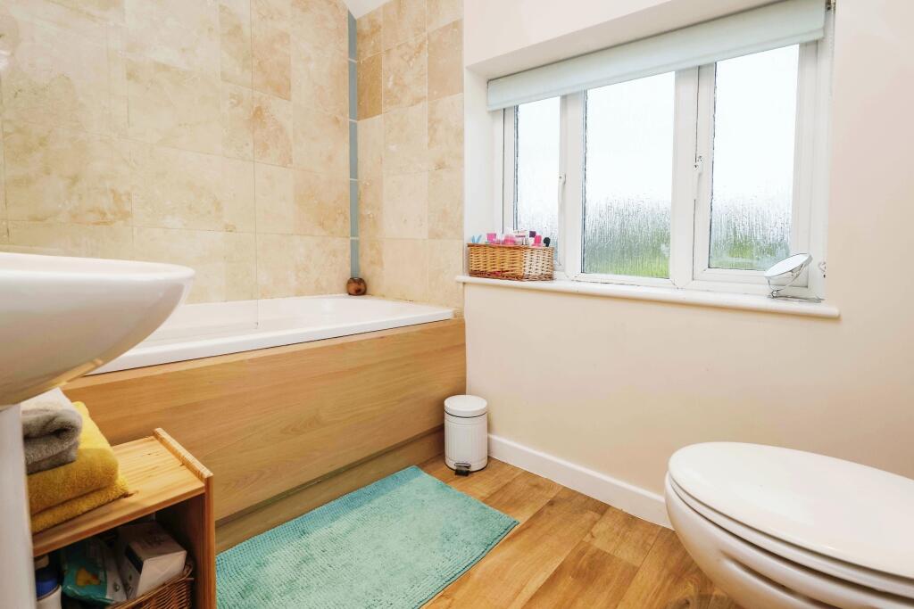 11hallgreenupton-upon-severnworcesterwr80nq-11
