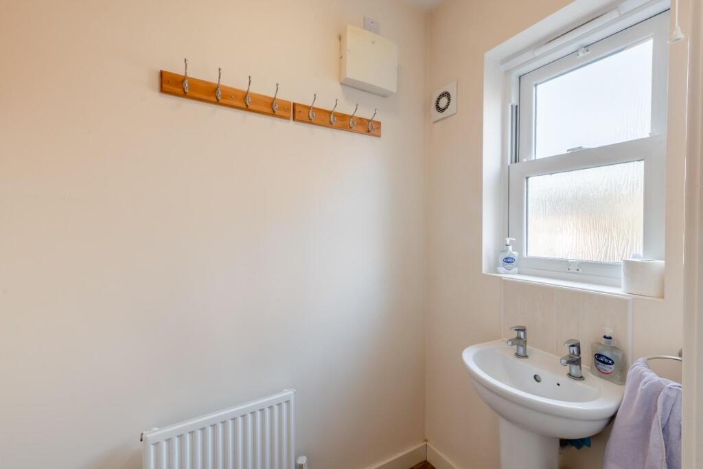 8639579-interior02.jpg