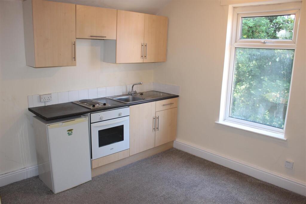 Kitchen/Bedroom Three