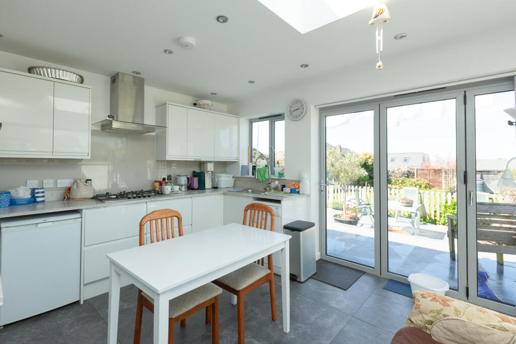 general 37 Cross Roa