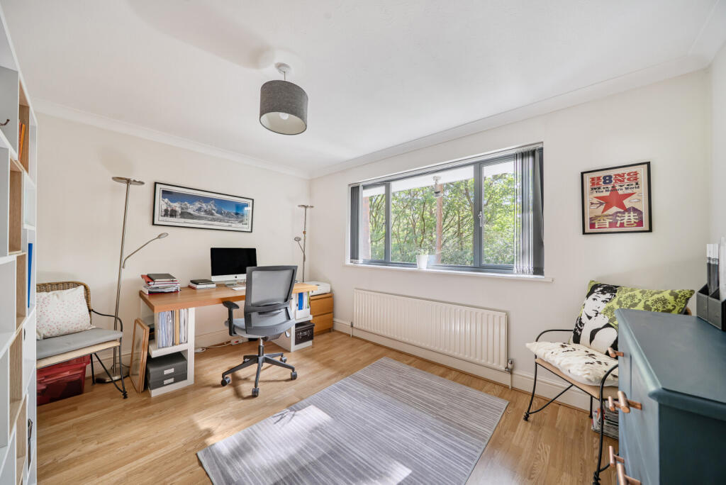 1348601-13-68bf1f...