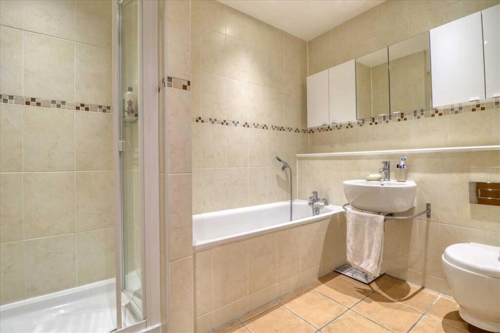 En Suite Bathroom