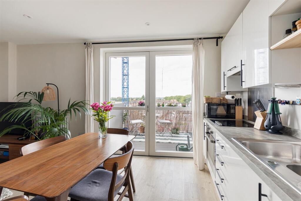 Old Brewery Way, E17