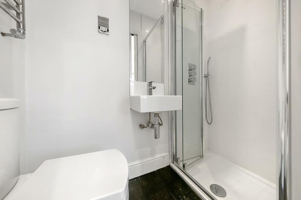 En Suite.jpg