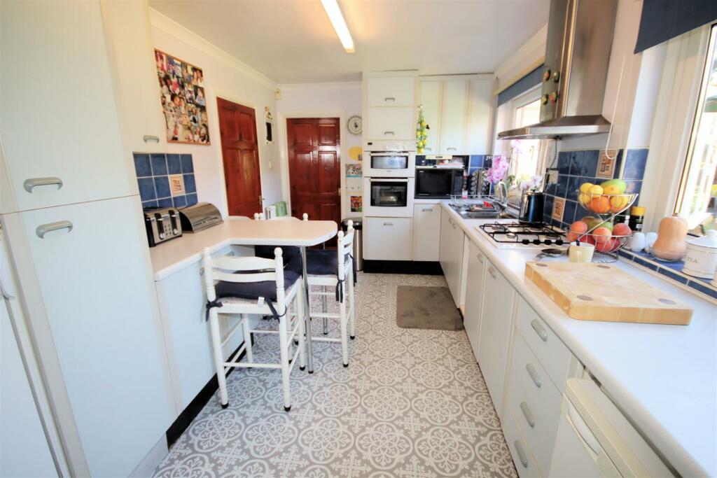 View of Kitchen/Breakfast Room