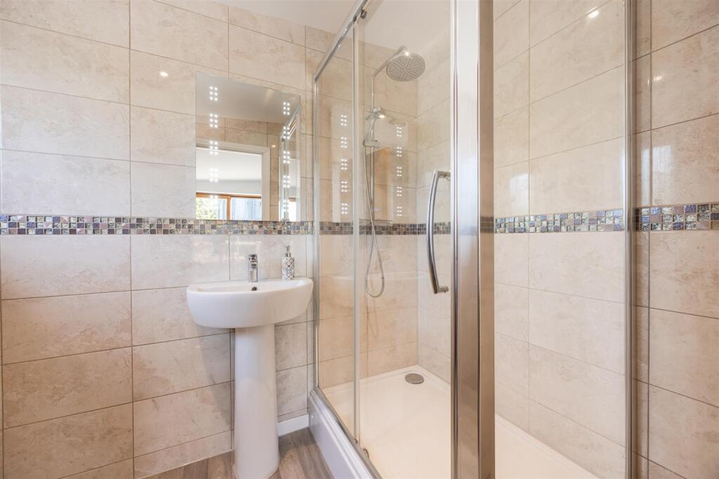 A28 - Apple Orchard - Staverton - 250514.jpg