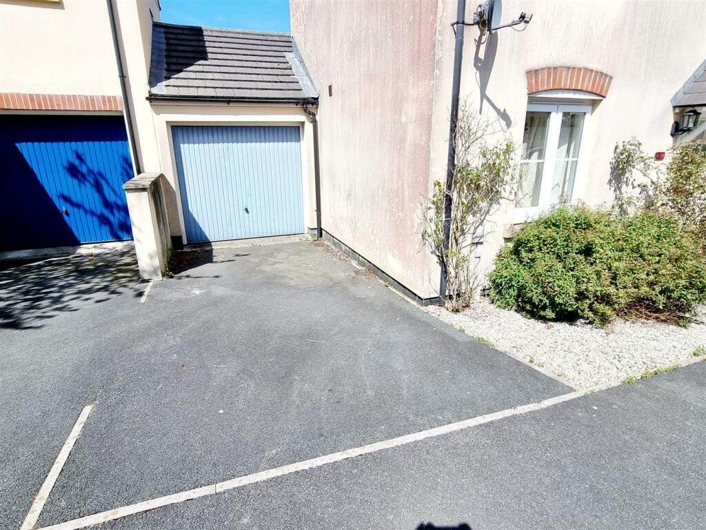 Garage.jpg