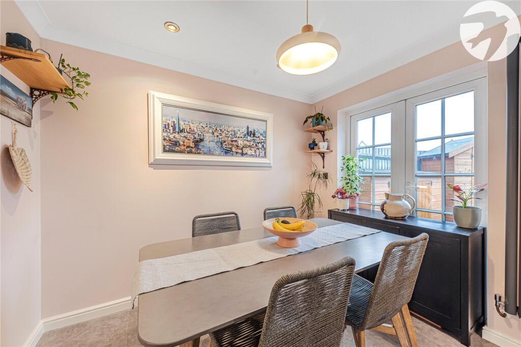 Kitchen/Dining