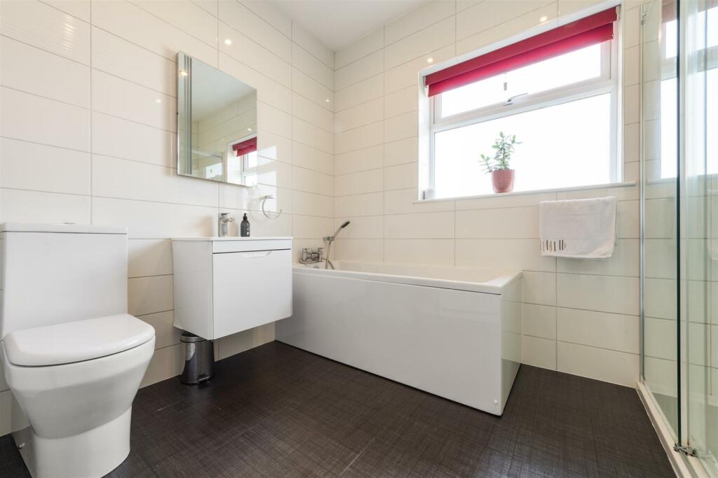 40 Merevale Road, Solihull, B92 8LB_9.jpg