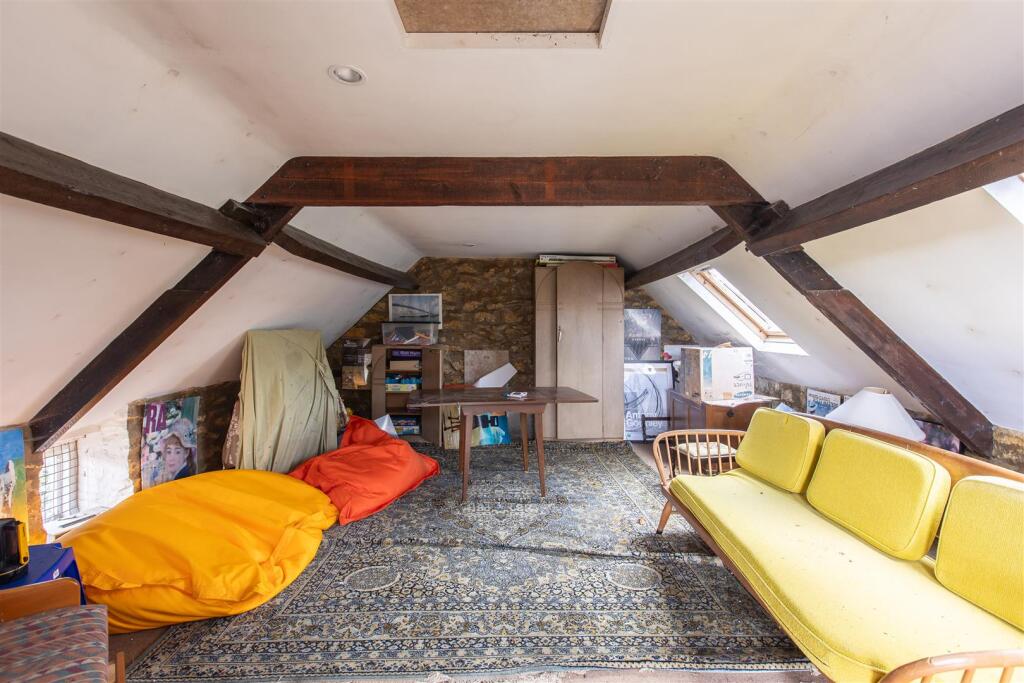 South Cottage Garage Loft.jpg