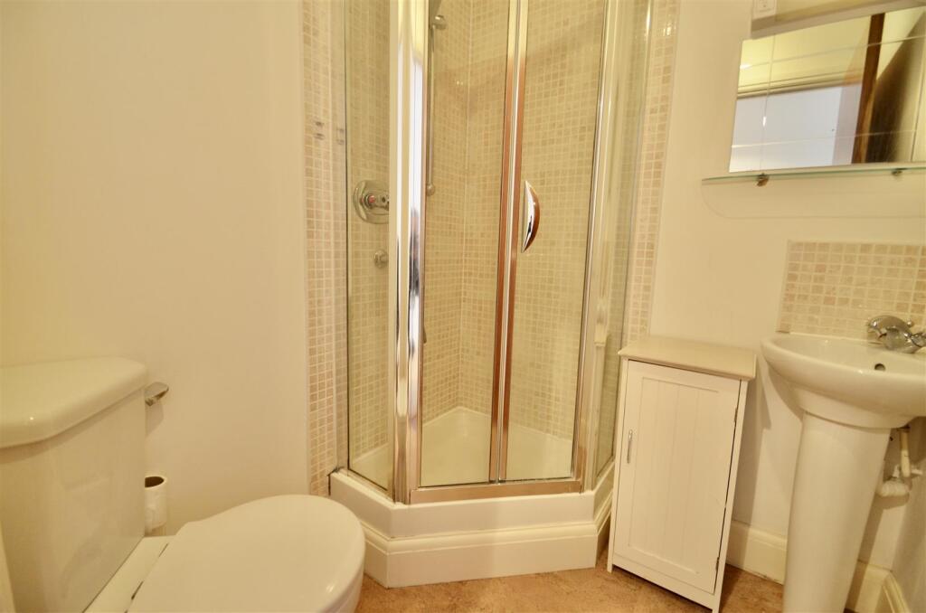 En Suite Shower Room