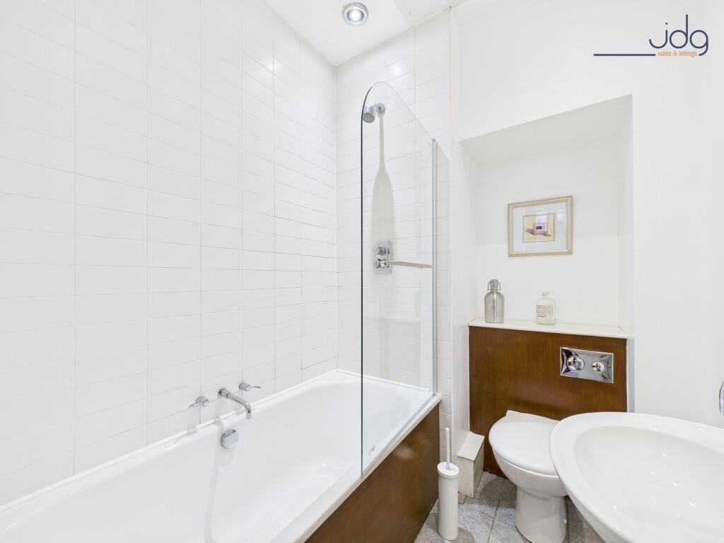 Main Bedroom Ensuite