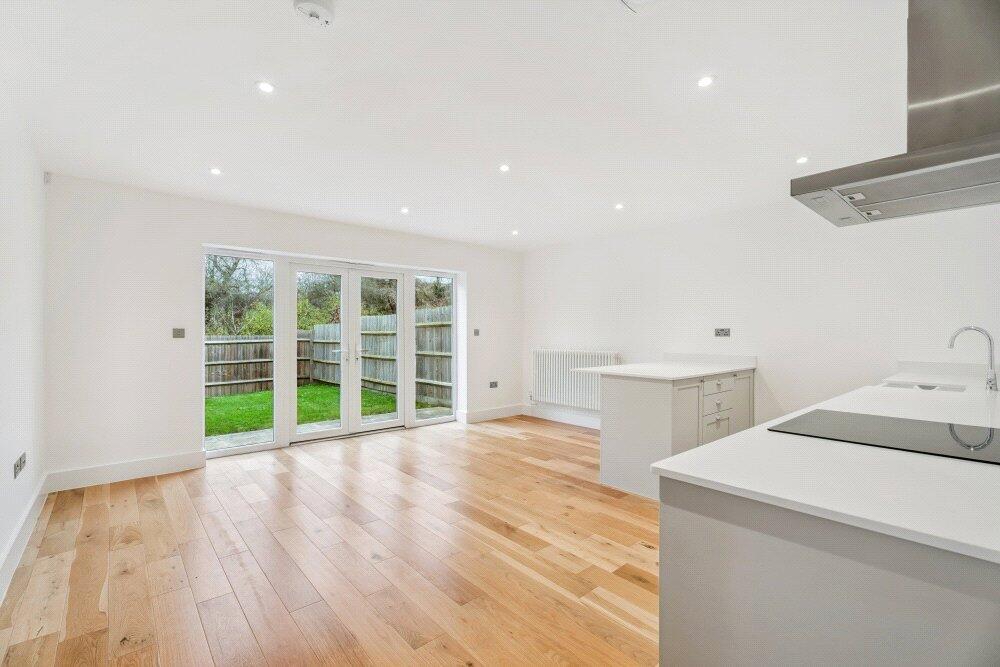 Kitchen/Dining (11)