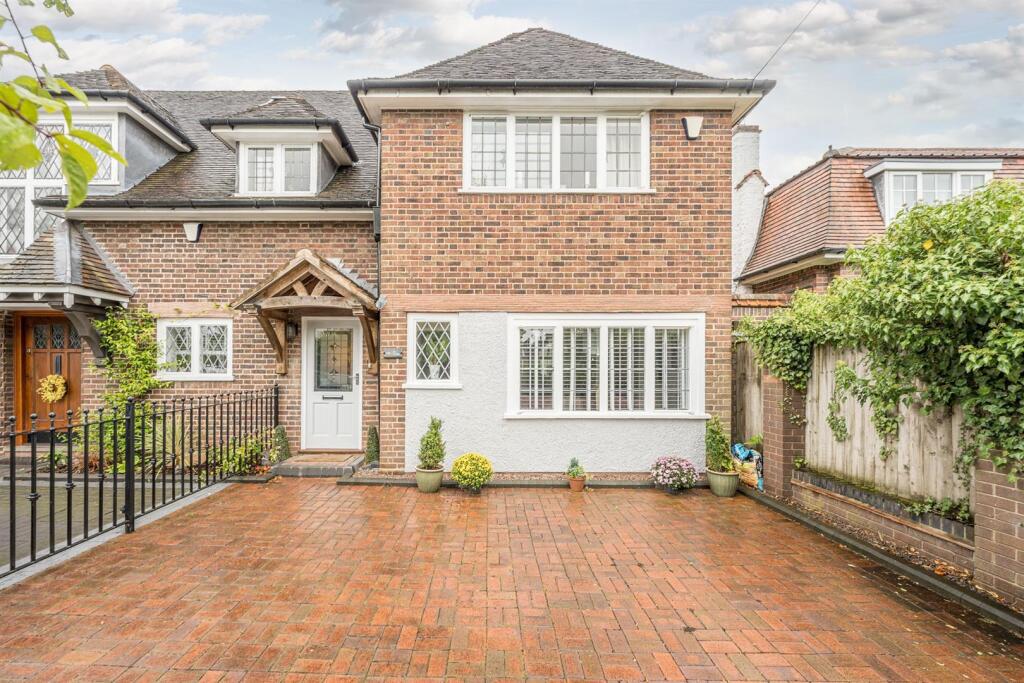 Dingle Road Pedmore 1.jpg