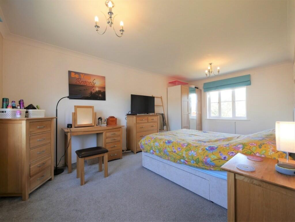 BEDROOM1 2