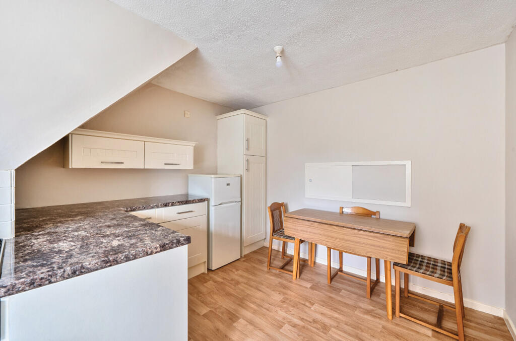 1306093-2-6846c8e...