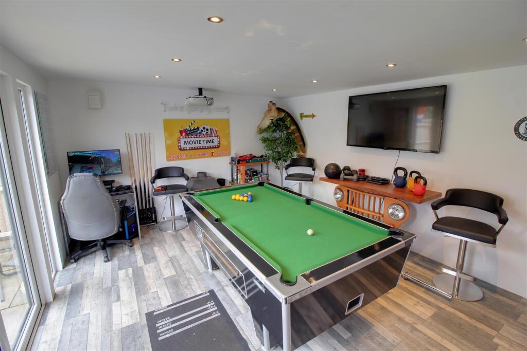 img_5742 - copy-img_5744 - copy.jpg